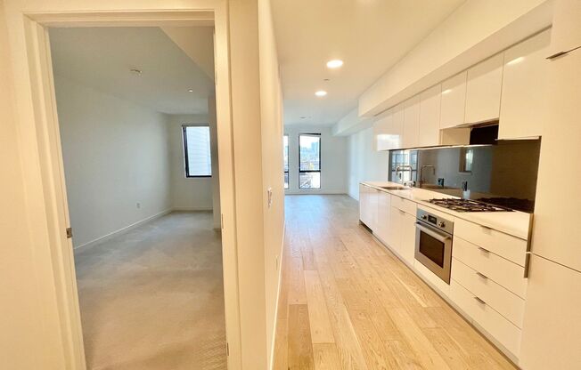 SOMA, Fitness Center, Shared Rooftop w/ Stunning Views, Laundry - PROGRESSIVE