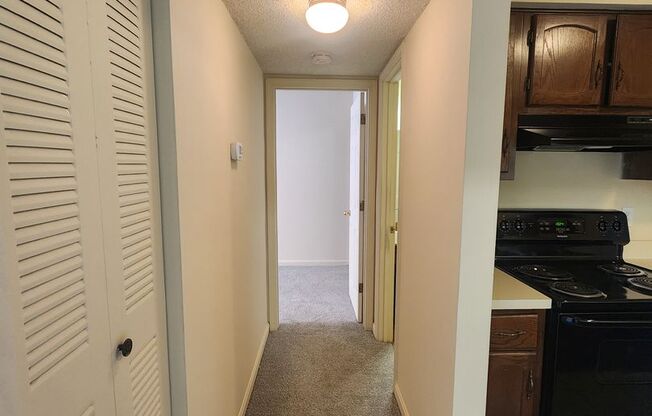 1 bed, 1 bath, 790 sqft, $870, Unit 4931