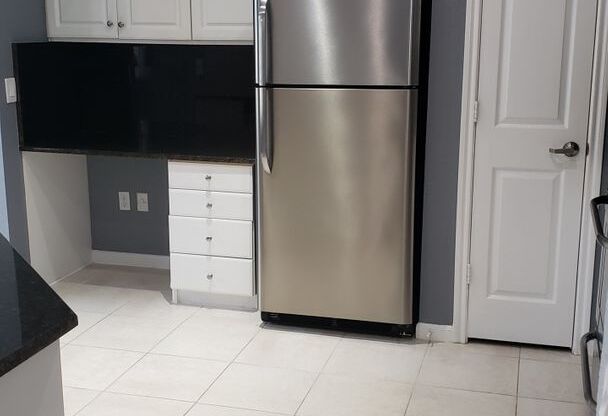 1 bed, 1 bath, $1,650, Unit Unit 341