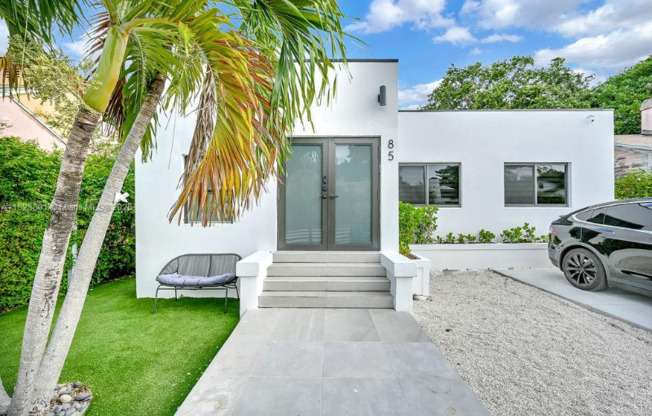 85 NW 47 ST
