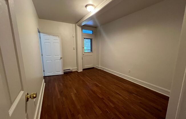 1 bed, 1 bath, 620 sqft, $1,199, Unit 7235 Penn Ave. #2A