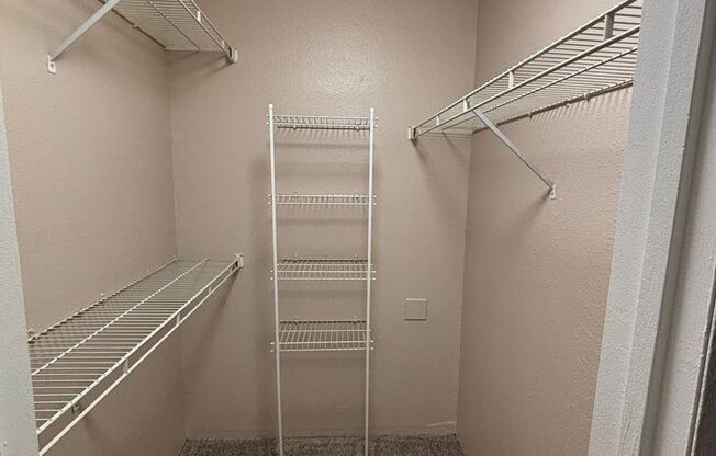 1 bed, 1 bath, 632 sqft, $1,265, Unit 118