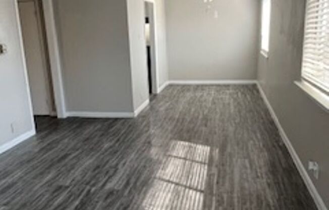 2 beds, 1 bath, 800 sqft, $1,440, Unit 1809-105