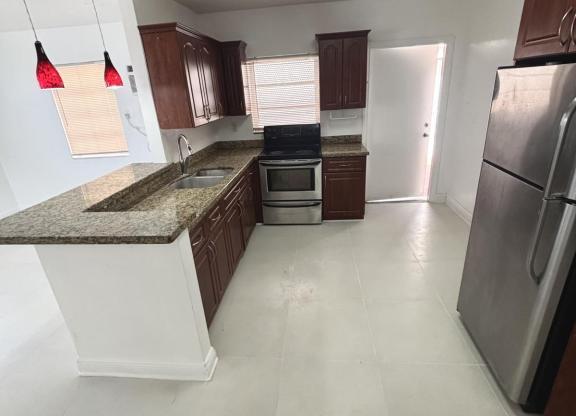 2154 2176 SW 4 ST