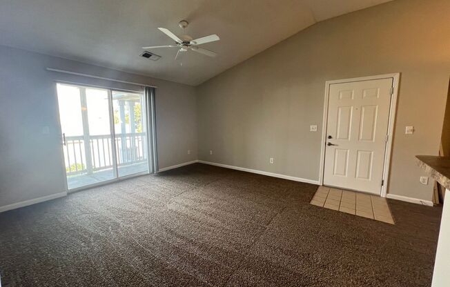 1 bed, 1 bath, $1,200, Unit Unit 537