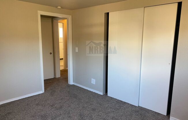 2 beds, 1 bath, $2,195