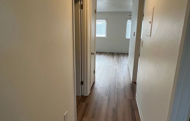 Montrose Apartmentss