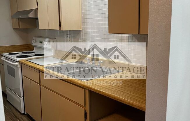 2 beds, 2 baths, 902 sqft, $1,190, Unit 147