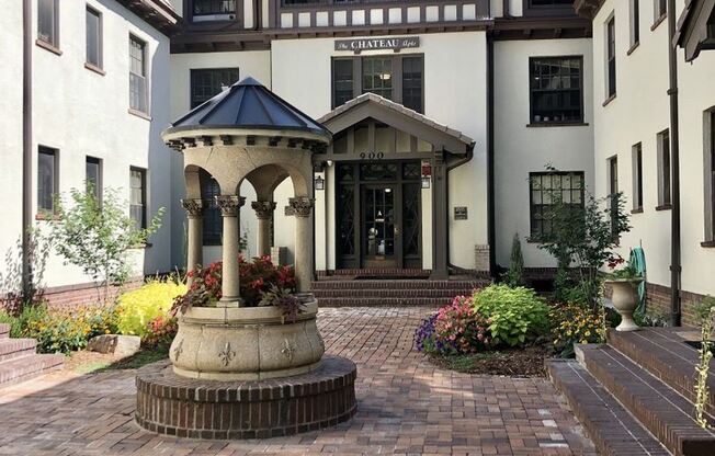 Chateau Apartments