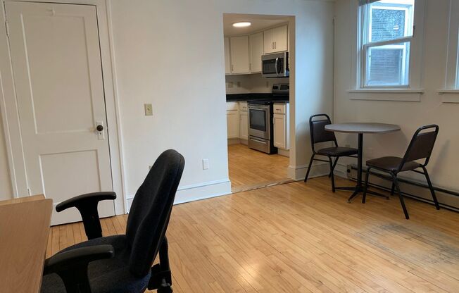 Studio, 1 bath, $1,195