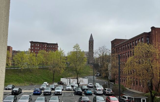 1 bed, 1 bath, 715 sqft, $1,820, Unit 35-208