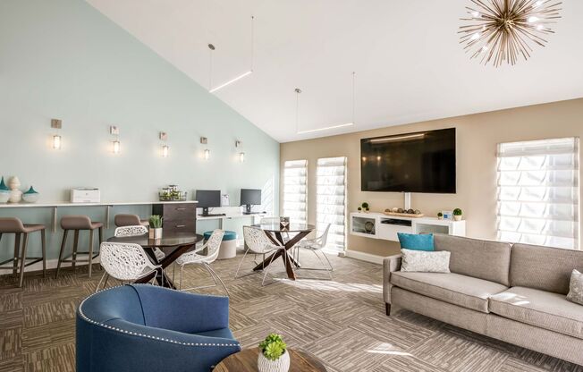 2 beds, 1 bath, 880 sqft, $1,661, Unit 27-2D