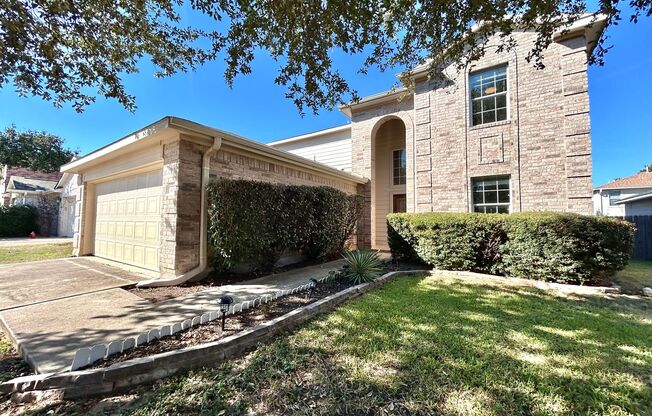 Beautiful 4-Bed Home with Open Floorplan, Game Room & Deck