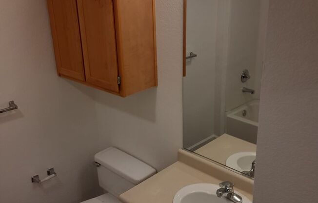 1 bed, 1 bath, 678 sqft, $1,675, Unit 2605