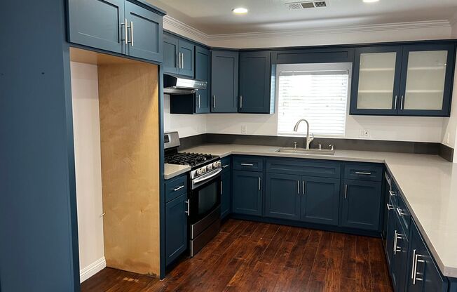 Beautiful 3 Bed 2 Bath House for Rent in Whittier with Central AC