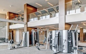 2 beds, 2 baths, $4,300, Unit Unit 2401