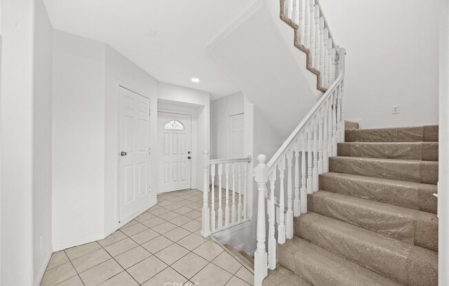 554 BONITA ST