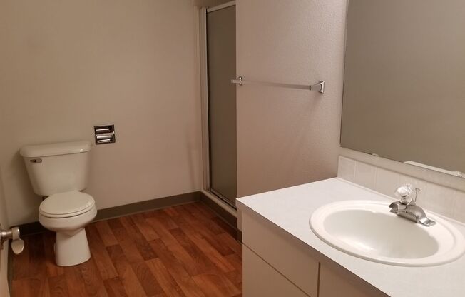 2 beds, 2.5 baths, 1,497 sqft, $2,020, Unit H41