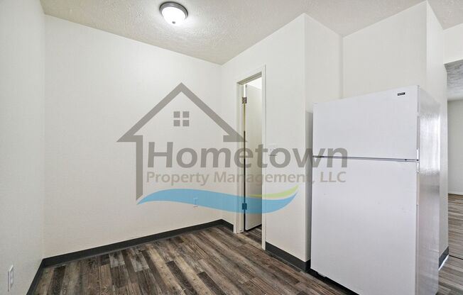 2 beds, 1 bath, 800 sqft, $1,200, Unit B6