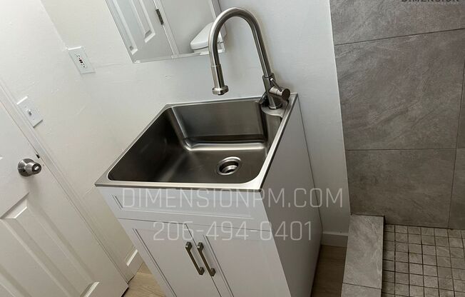 Studio, 1 bath, 209 sqft, $575, Unit Unit 033