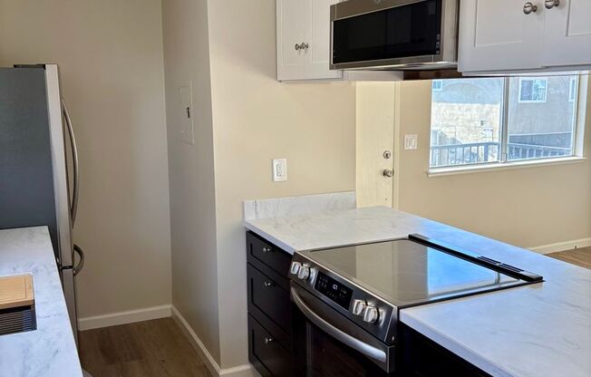 2 beds, 1 bath, $2,995, Unit # 4