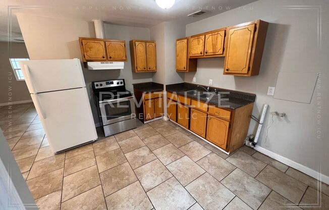 3 beds, 2 baths, $1,250