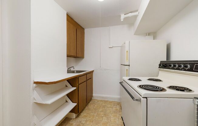 Studio, 1 bath, 231 sqft, $900, Unit 212