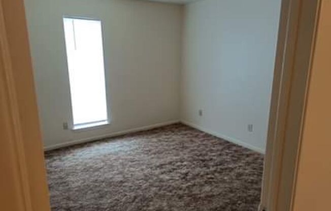 1 bed, 1 bath, 650 sqft, $499, Unit 02.07