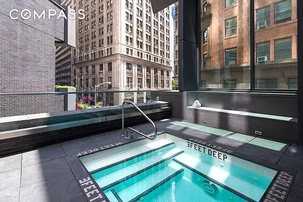 1 bed, 1 bath, 832 sqft, $4,800, Unit 11C