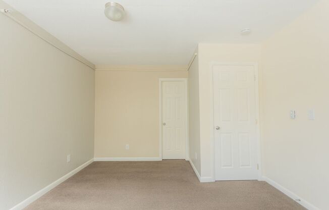 2 beds, 2 baths, 950 sqft, $2,995, Unit 201