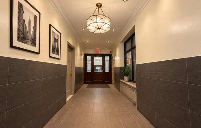 212 E 13 ST