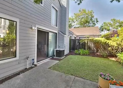 6 MILLINGTON CT