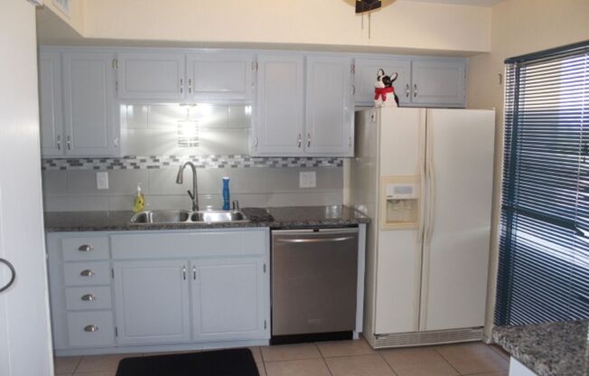 2 beds, 2.5 baths, $1,900, Unit 1730 Swanson Ave 11-1