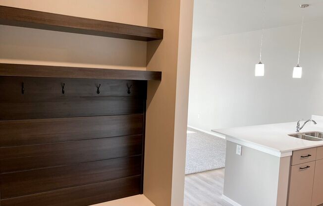 1 bed, 1 bath, 758 sqft, $1,145, Unit Bldg 5 Apt 5303