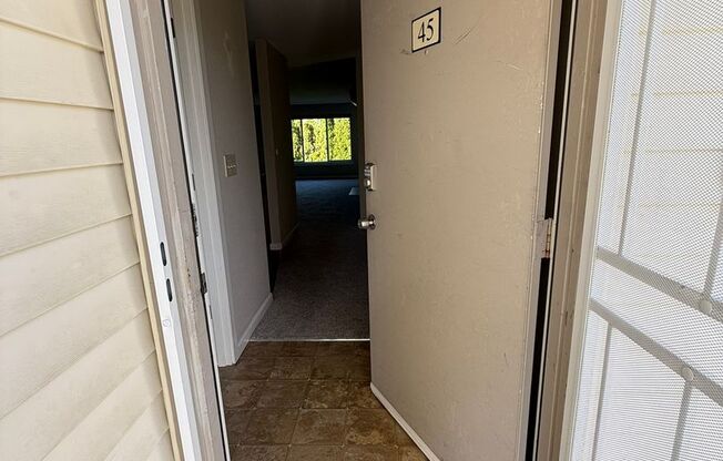 3 beds, 2 baths, $1,895, Unit Unit 45