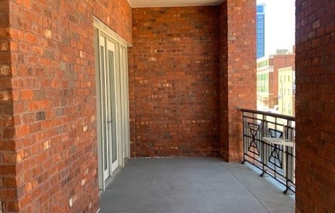 1 bed, 1.5 baths, $1,495, Unit 113-209 N Church St