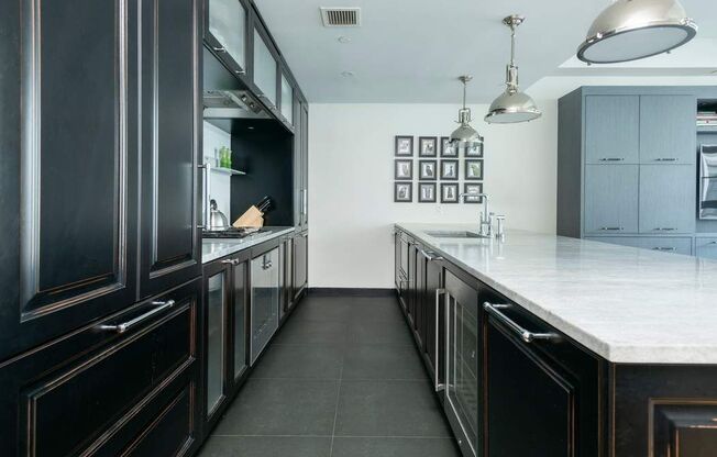 2 beds, 2 baths, 1,287 sqft, $9,500, Unit 5L