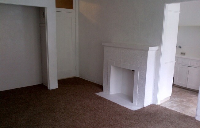 Studio, 1 bath, $1,675, Unit 10