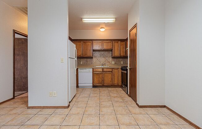 3 beds, 2 baths, $1,250