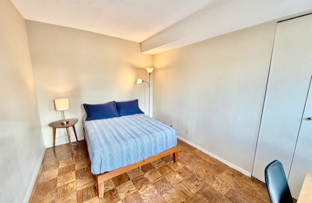 2 beds, 1 bath, 875 sqft, $3,500, Unit 20H