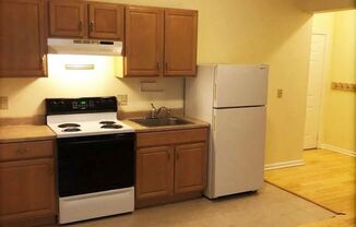 1 bed, 1 bath, 450 sqft, $1,850, Unit 357 Main- 04