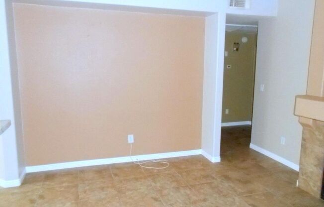 Beautiful Condo in The Falls Gated Community in SW