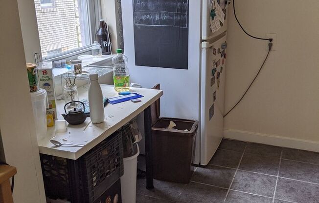 2 beds, 1 bath, 558 sqft, $1,340, Unit 2-E