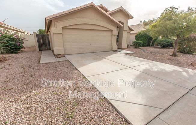 1035 W OLIVE AVE