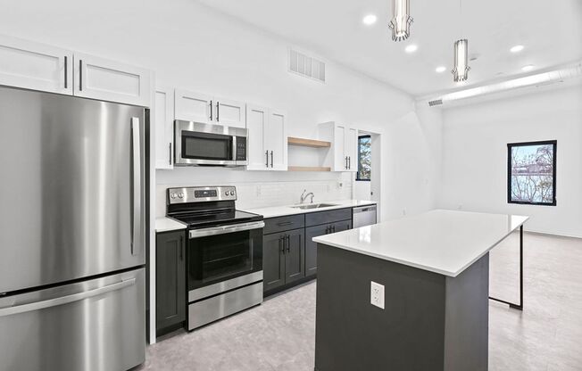 2 beds, 2 baths, 956 sqft, $1,825, Unit 3209