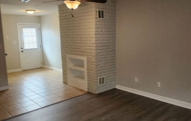 Remodeled 2 Bedroom Townhouse FOR RENT