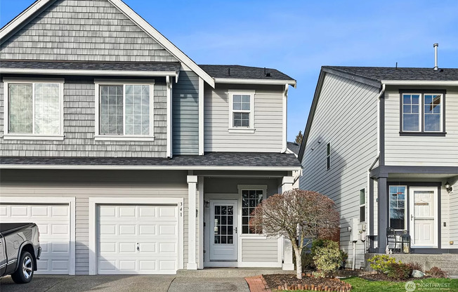 Stunning 3-Bedroom Townhome In Bremerton