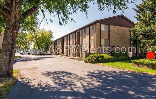 1355 N REDWOOD RD