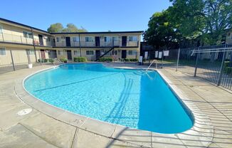 2512 Edison Avenue - Oak Plaza