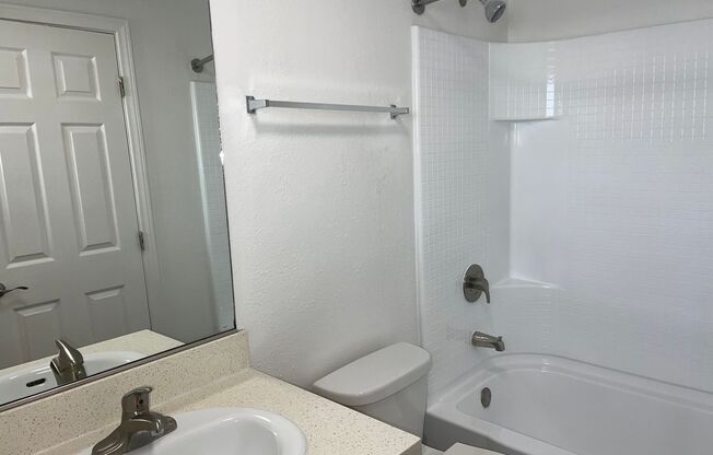 1 bed, 1 bath, 633 sqft, $2,195, Unit 811D8